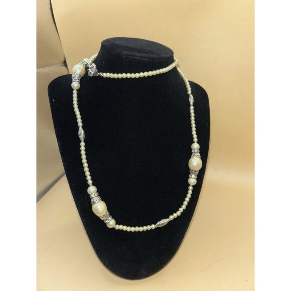 Unbranded Jewelry - Faux Pearl Necklace Costume Jewelry